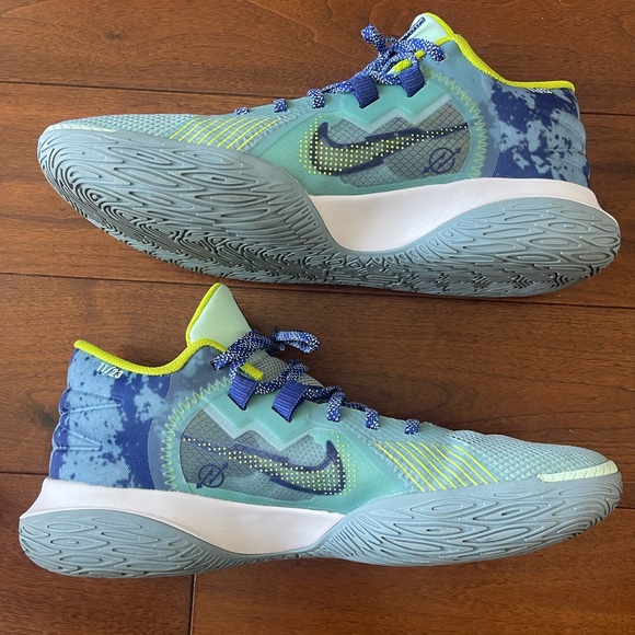 Nike Kyrie Flytrap V Ocean Cube - Picture 3 of 6